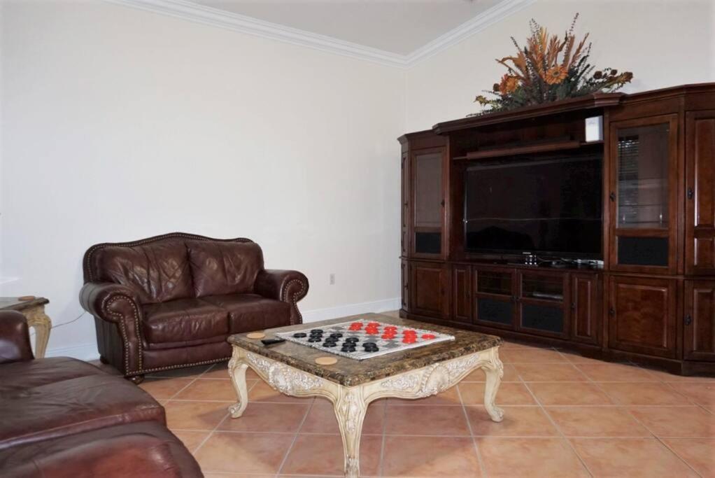 New Luxury Vacation Dream Rental- Sleeps 15! Miami Kültér fotó