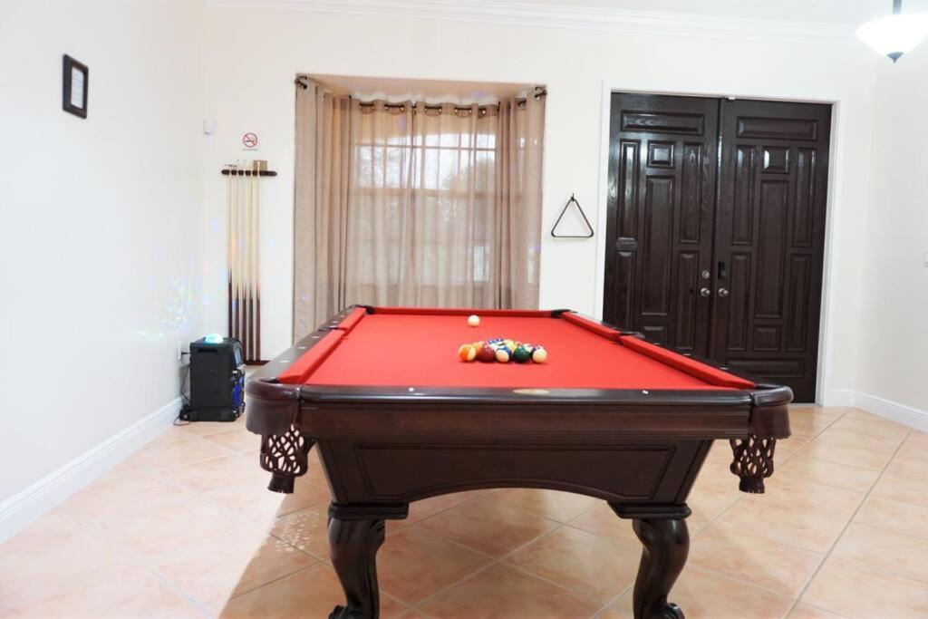 New Luxury Vacation Dream Rental- Sleeps 15! Miami Kültér fotó